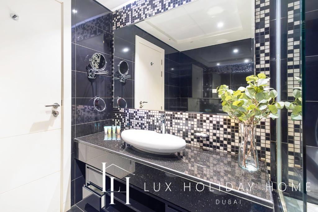 Lux The Bays Edge Canal View Appartement *